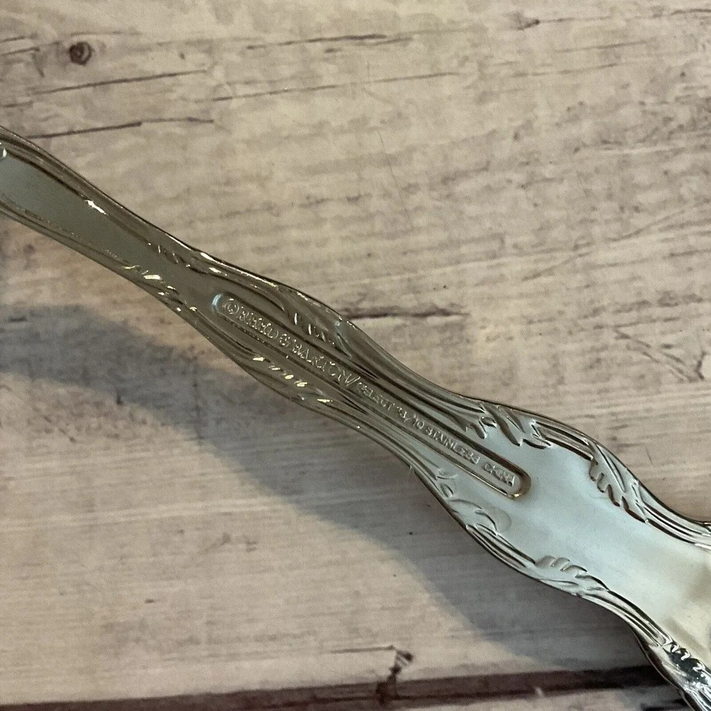 Reed & Barton Select VICTORIA Stainless Flatware Gravy Ladle